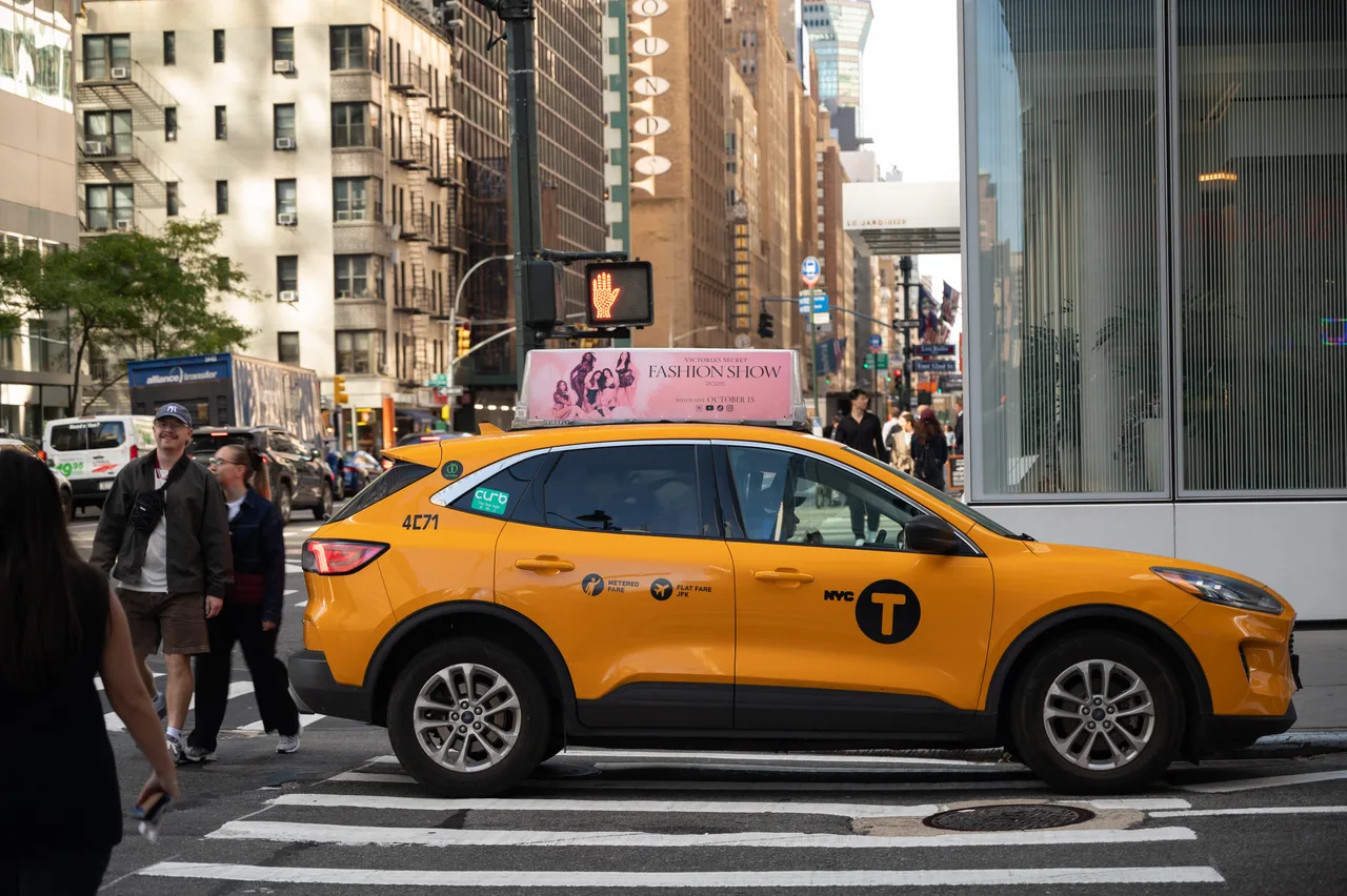 Victoria's Secret running on a static top at Midtown Manhattan, New York, 2024
